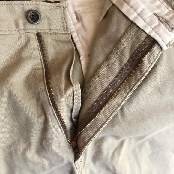 Levi’s Khaki Joggers - Picture 6 of 11